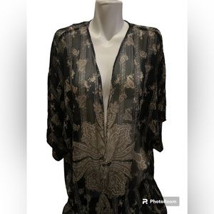 Dizzy Gal kimono‎